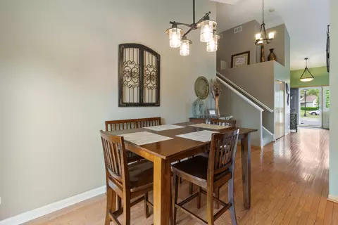 Dining - 1985 Rochelle Ct, Wheeling, IL 60090 photo 2 of 2