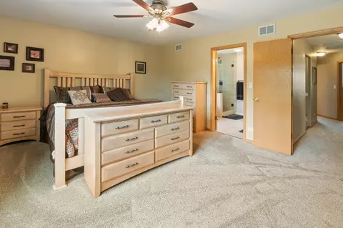 Bedroom - 1985 Rochelle Ct, Wheeling, IL 60090 photo 2 of 5