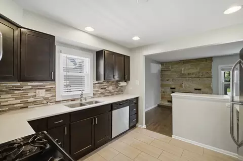 Kitchen - 1522 N Hillside Ave, Berkeley, IL 60163 photo 3 of 3