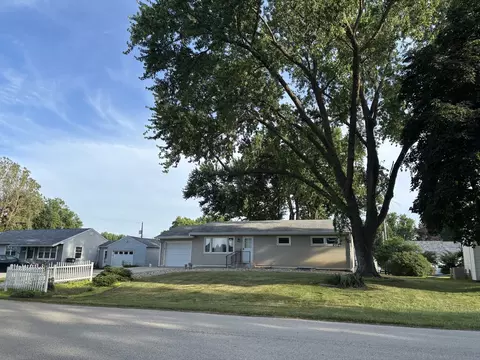 Undisclosed, Moline, IL 61265