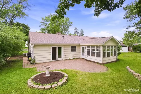Exterior - 221 Elm St, Wheaton, IL 60189 photo 3 of 4