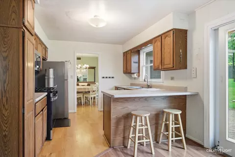 Kitchen - 221 Elm St, Wheaton, IL 60189 photo 2 of 2