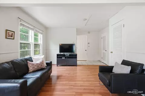 Living - 221 Elm St, Wheaton, IL 60189 photo 3 of 3