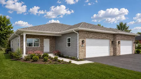 810 Heritage Woods Dr, Minooka, IL 60447