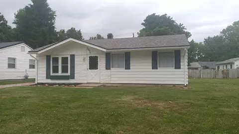 2856 E Cardinal Dr, Decatur, IL 62526