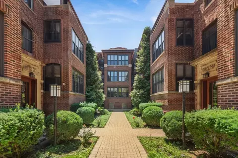 741 W Cornelia Ave #N1, Chicago, IL 60657