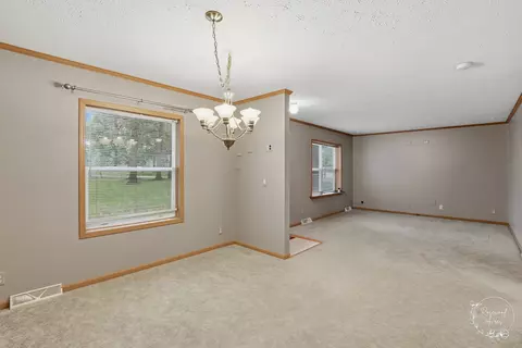 Living - 2701 E County Township Road 121, Sheldon, IL 60966 photo 3 of 4