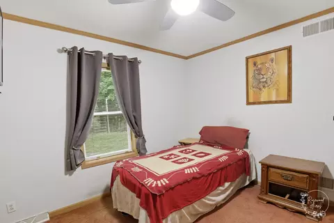 Bedroom - 2701 E County Township Road 121, Sheldon, IL 60966 photo 3 of 4