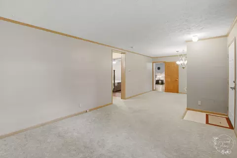 Living - 2701 E County Township Road 121, Sheldon, IL 60966 photo 2 of 4