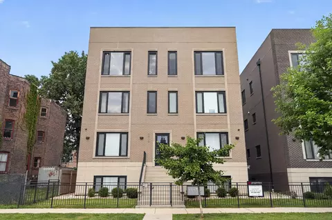 4816 S Saint Lawrence Ave #301, Chicago, IL 60615