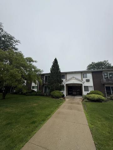 9581 Dee Rd #202B, Des Plaines, IL 60016