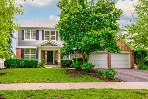 1679 N Stanwich Rd, Vernon Hills, IL 60061