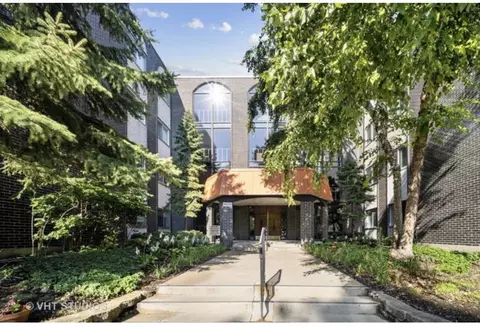 9530 Lamon Pl #407, Skokie, IL 60077