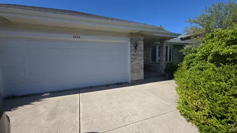 8442 Rob Roy Dr, Orland Park, IL 60462