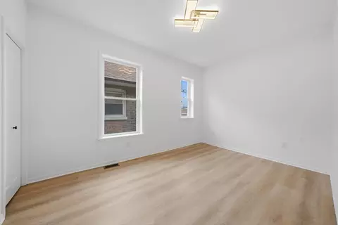 Bedroom - 6029 S Artesian Ave, Chicago, IL 60629 photo 4 of 6