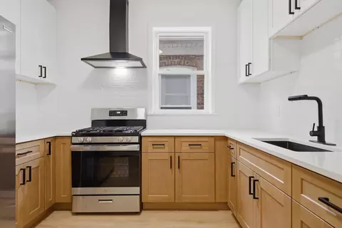 Kitchen - 6029 S Artesian Ave, Chicago, IL 60629 photo 2 of 5