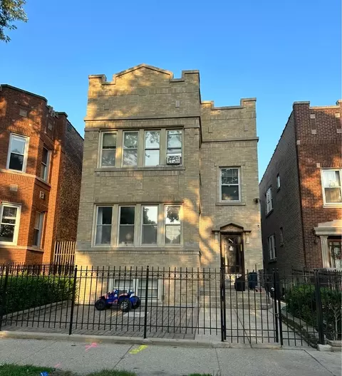 5632 N Rockwell St, Chicago, IL 60659