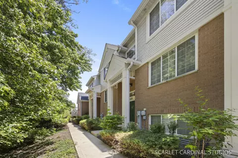2125 W Concord Ln, Addison, IL 60101