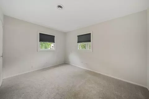 Bedroom - 1530 Central Ave, Deerfield, IL 60015 photo 2 of 3