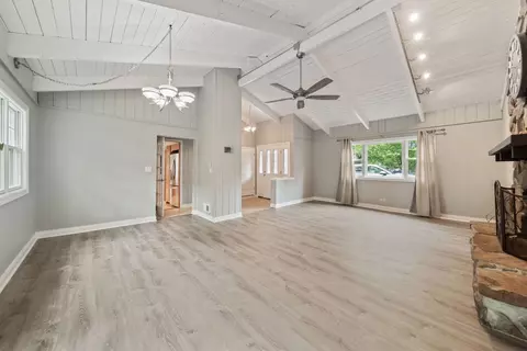 Living - 1530 Central Ave, Deerfield, IL 60015 photo 1 of 3
