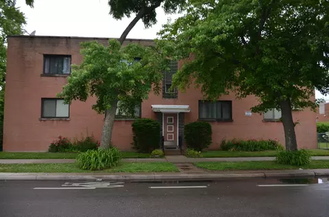 2822 W Granville Ave #2W, Chicago, IL 60659