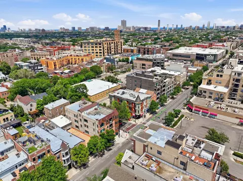 View/Area - Undisclosed, Chicago, IL 60657 photo 2 of 3