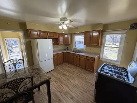 6306 Western Ave, Willowbrook, IL 60527 photo 2