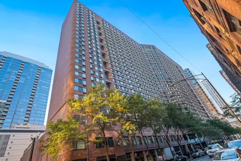 211 E Ohio St #2118, Chicago, IL 60611