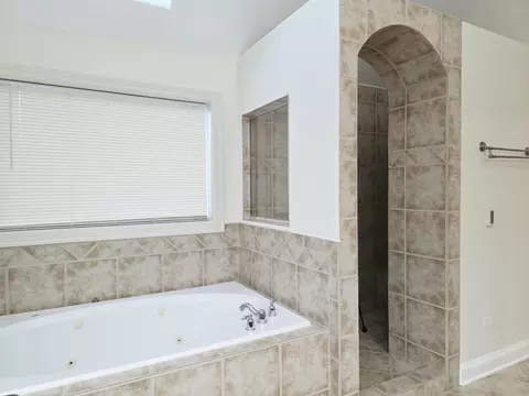 Bath - Undisclosed, Plainfield, IL 60585 photo 5 of 7
