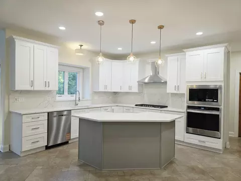 Kitchen - Undisclosed, Plainfield, IL 60585 photo 2 of 7