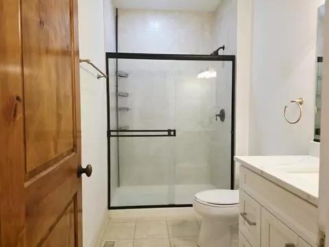 Bath - Undisclosed, Plainfield, IL 60585 photo 2 of 7