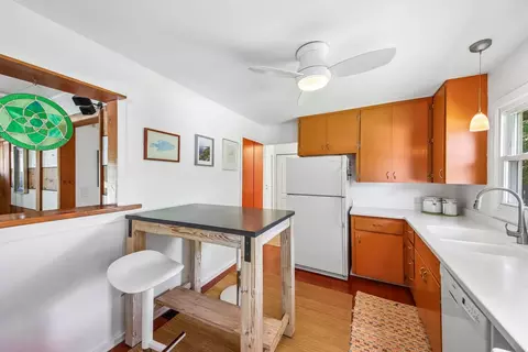 Kitchen - 320 Illinois Blvd, Hoffman Estates, IL 60169 photo 3 of 3