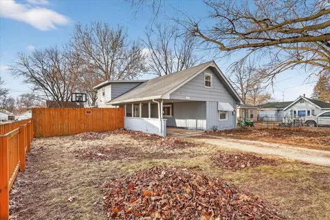 2929 Sewell St, Rockford, IL 61109