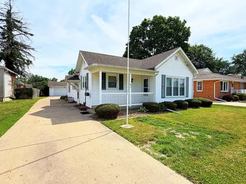 411 W Grant St, Streator, IL 61364