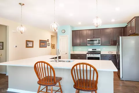 Kitchen - 1902 Doolin Ave, Mchenry, IL 60050 photo 5 of 5