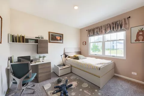 Bedroom - 1902 Doolin Ave, Mchenry, IL 60050 photo 4 of 5
