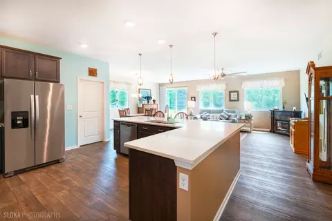 Kitchen - 1902 Doolin Ave, Mchenry, IL 60050 photo 2 of 5