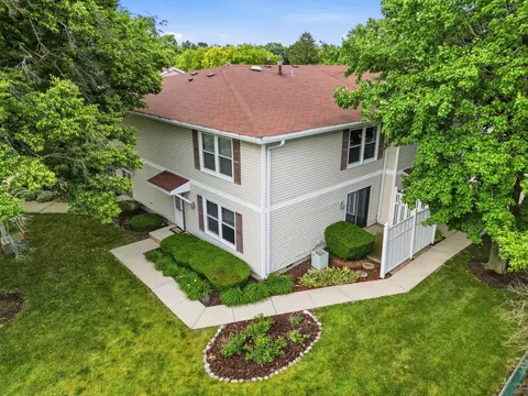 15348 Meadow Ct #D, Oak Forest, IL 60452