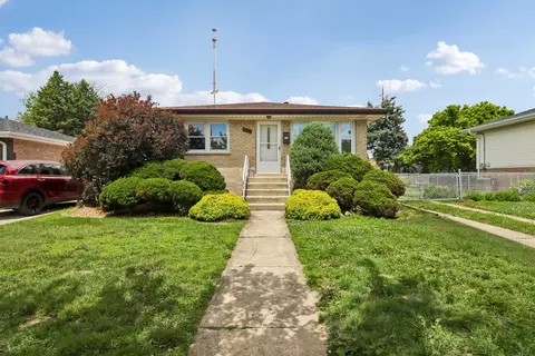 6512 102nd Pl, Chicago Ridge, IL 60415