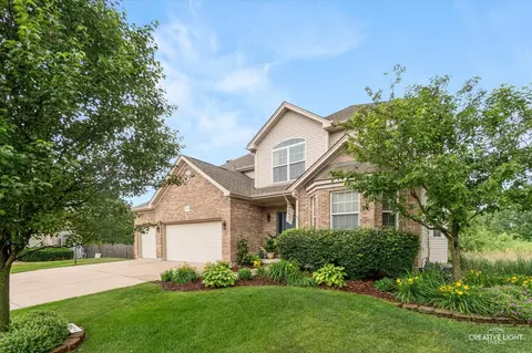 23660 Adams Ct, Plainfield, IL 60586