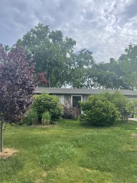 10162 Hiawatha Trl, Orland Park, IL 60462