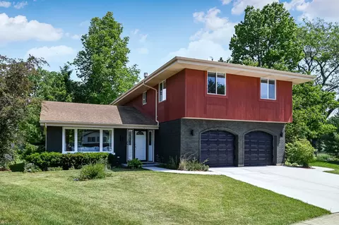 926 Holliston Ct, Schaumburg, IL 60193