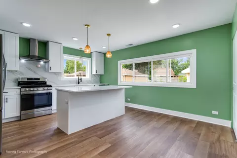 Kitchen - 2616 S 11th Ave, Broadview, IL 60155 photo 1 of 4