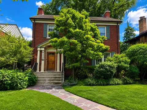 1016 Belleforte Ave, Oak Park, IL 60302