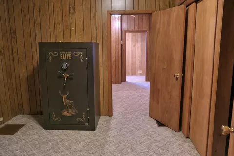Entry Way - 602 W Ray Ave, Christopher, IL 62822 photo 1 of 1
