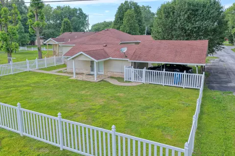 Exterior - 602 W Ray Ave, Christopher, IL 62822 photo 4 of 17