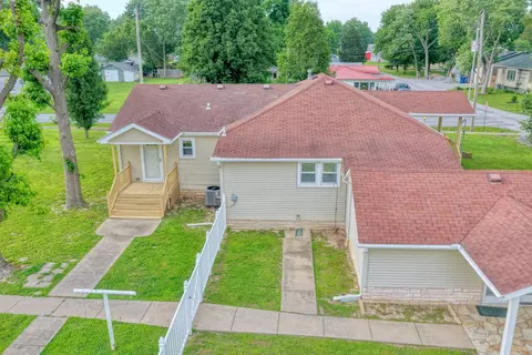 Other - 602 W Ray Ave, Christopher, IL 62822 photo 4 of 13