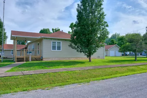 Other - 602 W Ray Ave, Christopher, IL 62822 photo 8 of 13