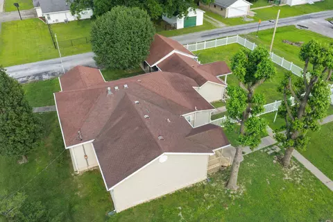 View/Area - 602 W Ray Ave, Christopher, IL 62822 photo 4 of 6