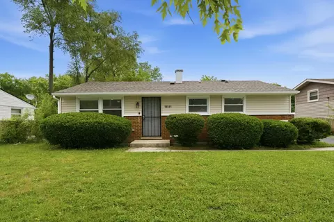16551 Plymouth Dr, Markham, IL 60428
